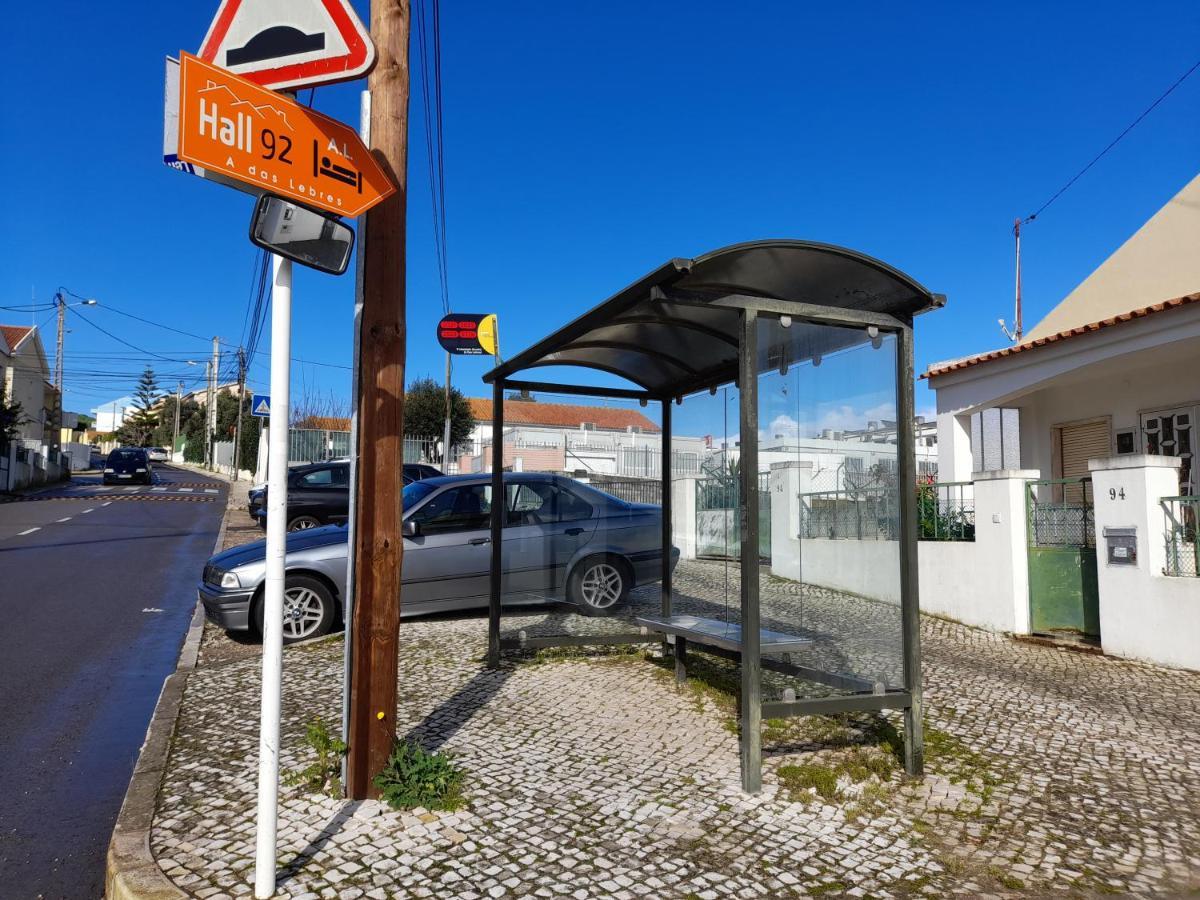 Hall 92 Quartos Com Wc Em Moradia Com Piscina A-Das-Lebres Лориш Экстерьер фото